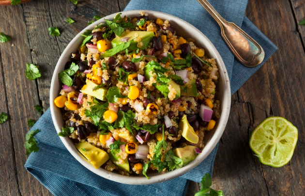 Salade mexicaine au quinoa et au chanvre