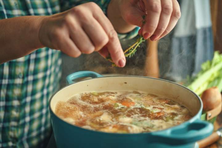 Les bienfaits secrets du bouillon maison - nutriting