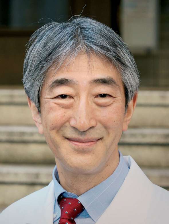 Professeur Kenji Watanabe