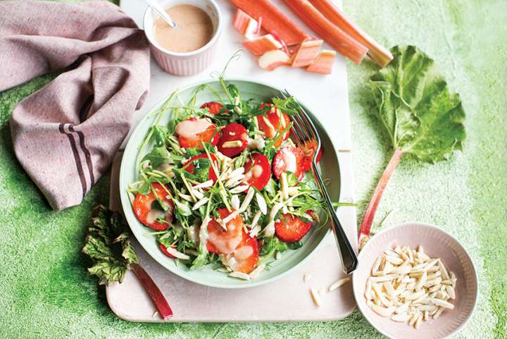 Salade de mesclun, vinaigrette à la rhubarbe